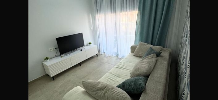 Image No.7-2 Bed House for sale