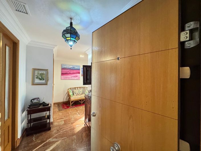 Image No.2-4 Bed Apartment for sale