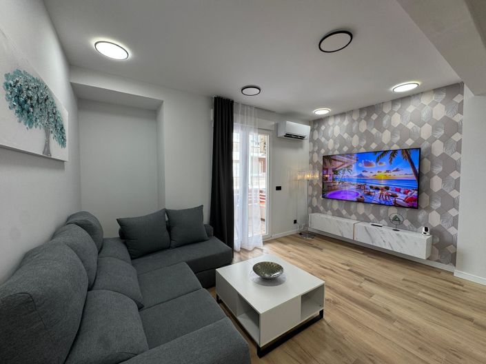 Image No.19-3 Bed House for sale