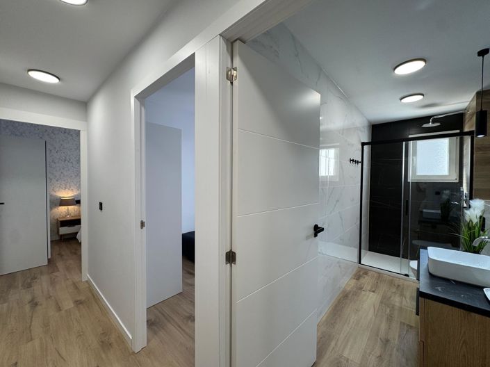 Image No.36-3 Bed House for sale