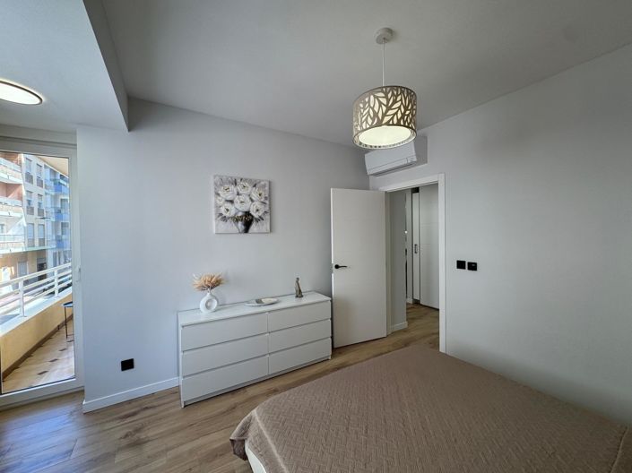 Image No.9-3 Bed House for sale