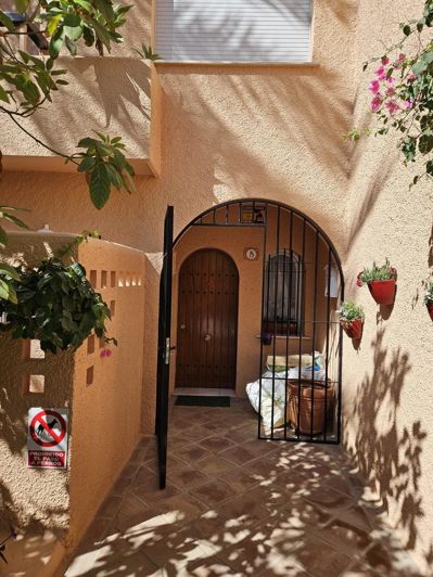 Image No.10-3 Bed Townhouse for sale