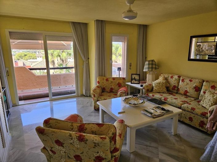 Image No.11-3 Bed Townhouse for sale