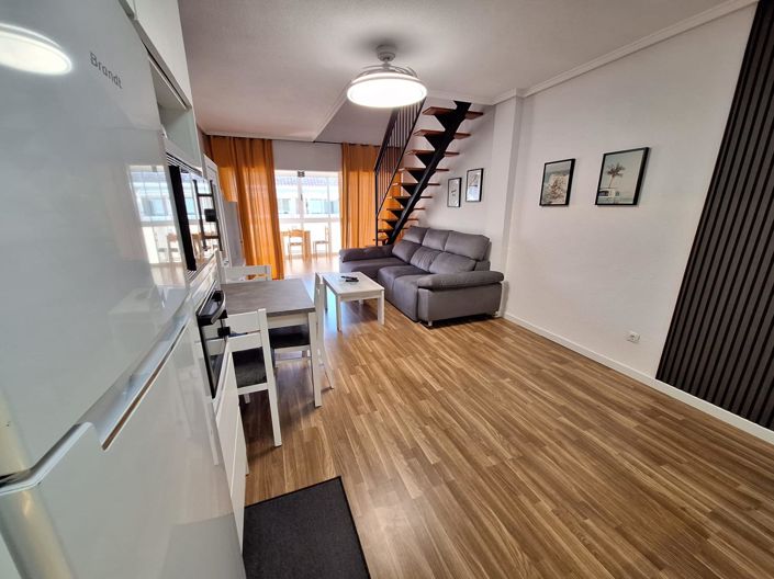 Image No.12-3 Bed House for sale