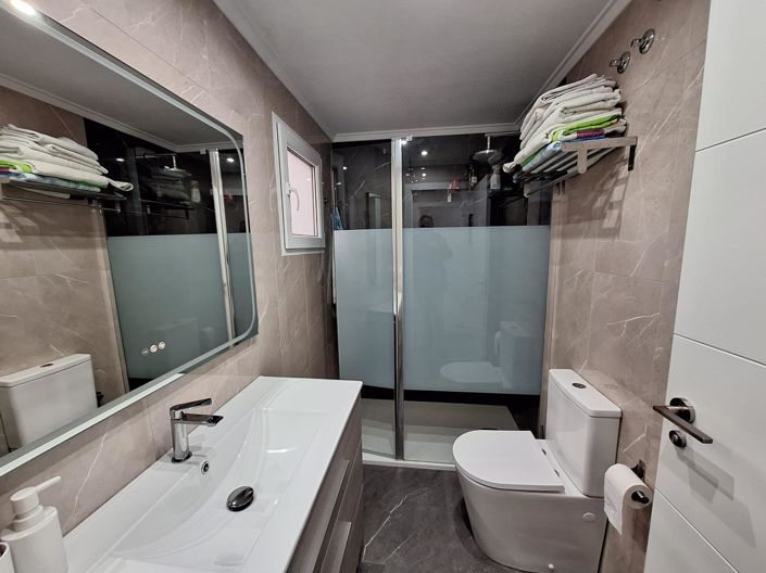 Image No.19-3 Bed House for sale