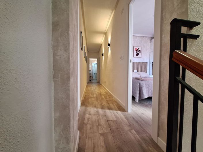 Image No.26-3 Bed House for sale