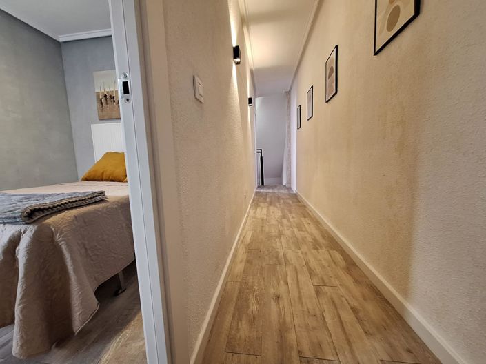 Image No.27-3 Bed House for sale