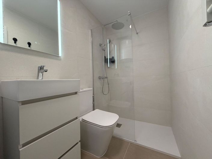 Image No.9-2 Bed Apartment for sale