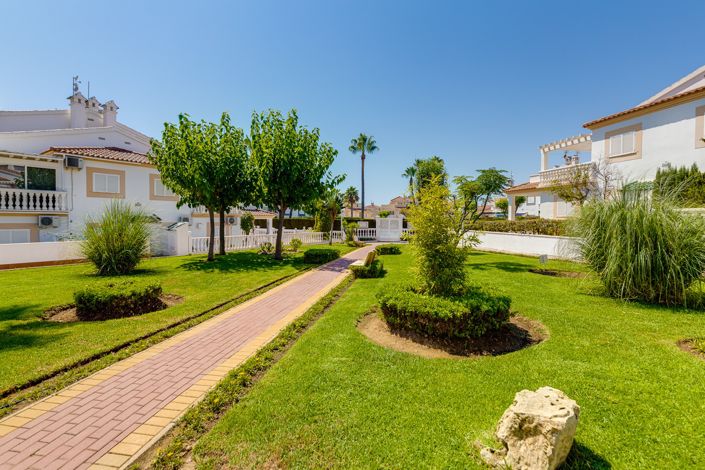 Image No.40-2 Bed Apartment for sale