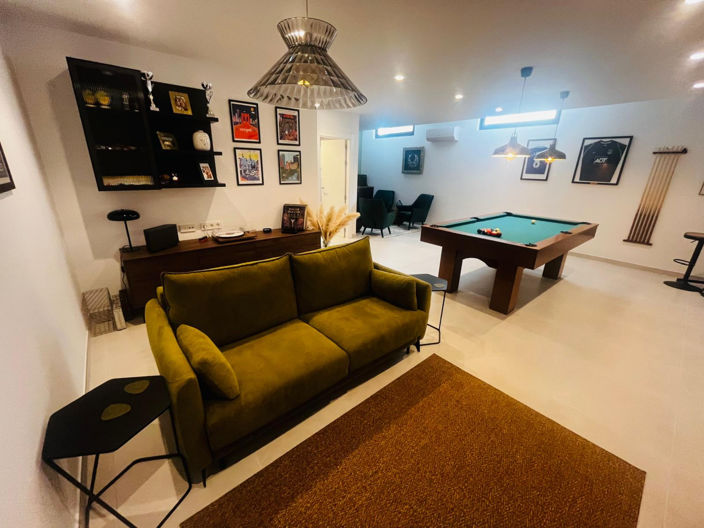 Image No.10-4 Bed Villa for sale
