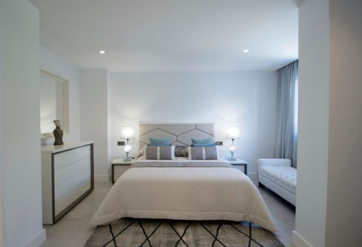 Image No.6-5 Bed Villa for sale