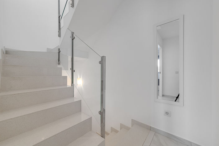 Image No.30-3 Bed Townhouse for sale