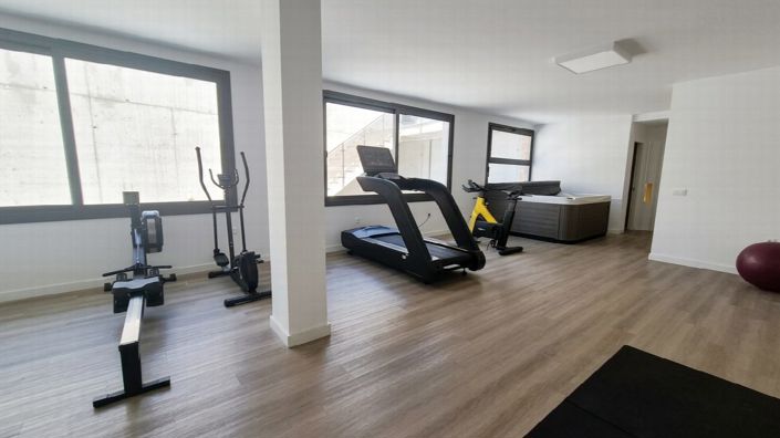 Image No.37-3 Bed Apartment for sale