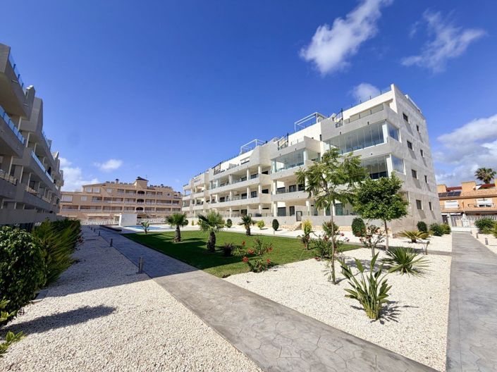 Image No.25-3 Bed Apartment for sale