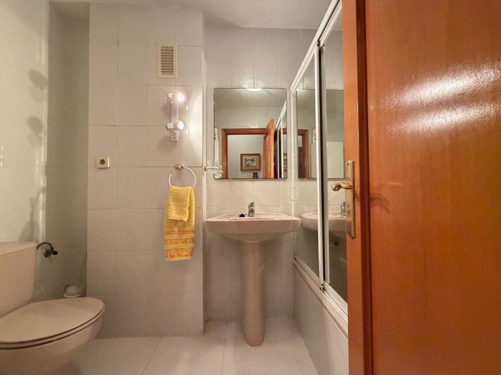 Image No.22-2 Bed Apartment for sale