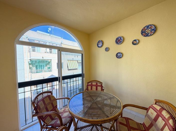 Image No.37-2 Bed Apartment for sale