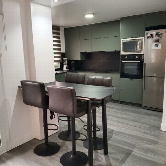 Image No.2-2 Bed Property for sale
