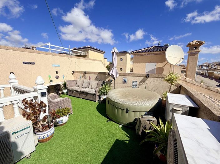 Image No.2-3 Bed Townhouse for sale