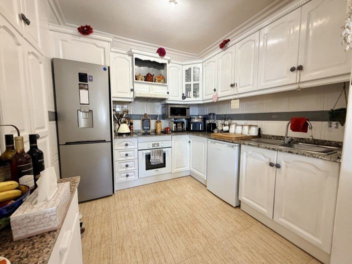 Image No.8-3 Bed Townhouse for sale