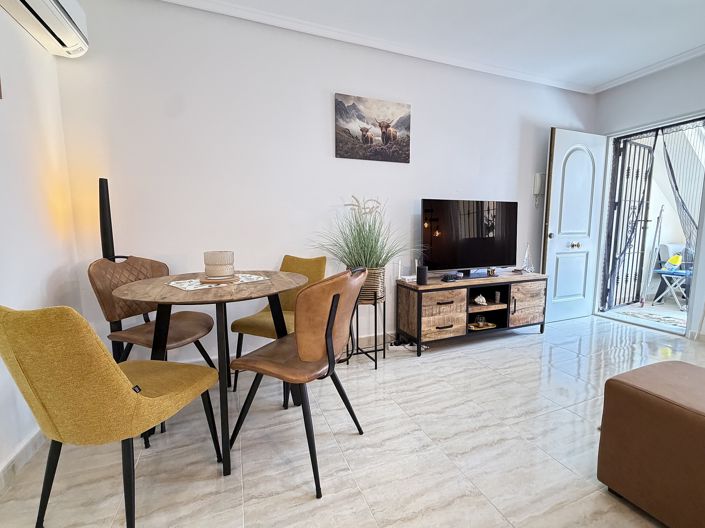 Image No.24-2 Bed Apartment for sale