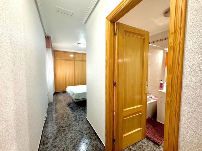 Image No.19-2 Bed House for sale