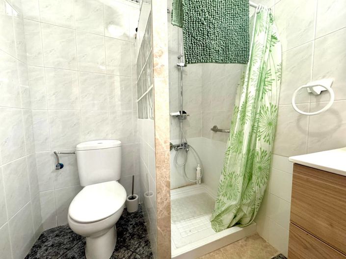 Image No.20-2 Bed House for sale
