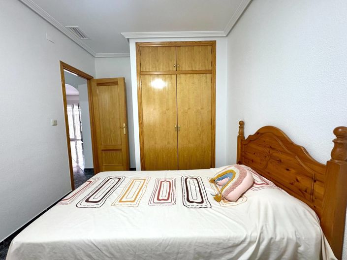 Image No.27-2 Bed House for sale