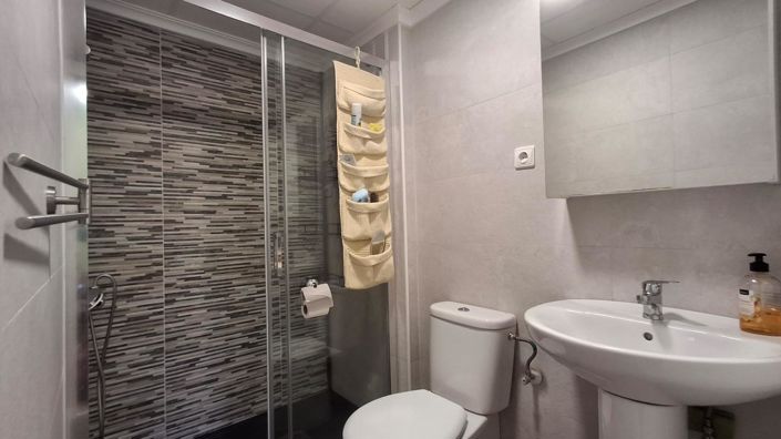 Image No.16-2 Bed Apartment for sale