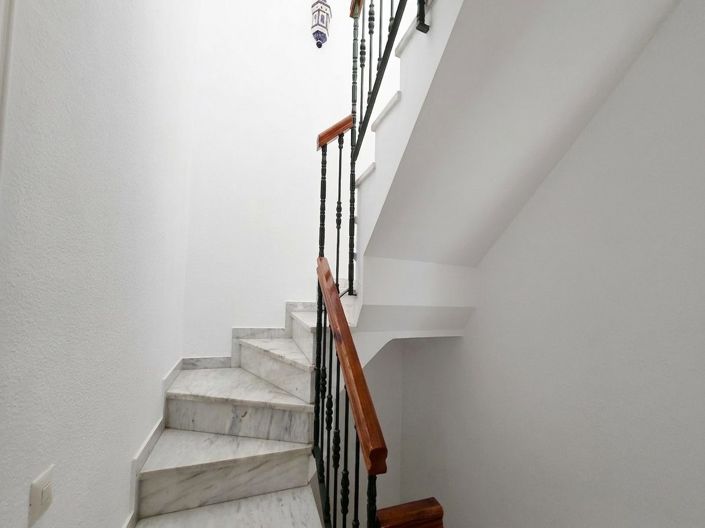 Image No.26-5 Bed Villa for sale