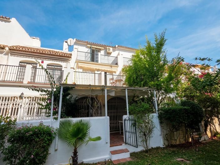 Image No.36-5 Bed Villa for sale