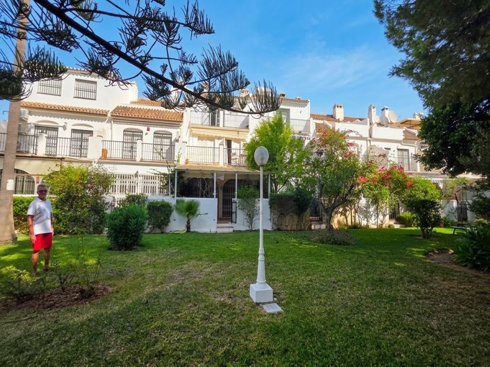 Image No.7-5 Bed Villa for sale