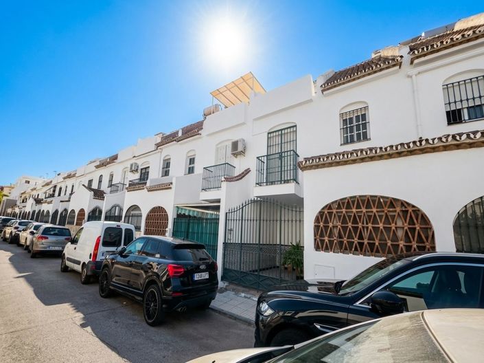 Image No.6-5 Bed Villa for sale