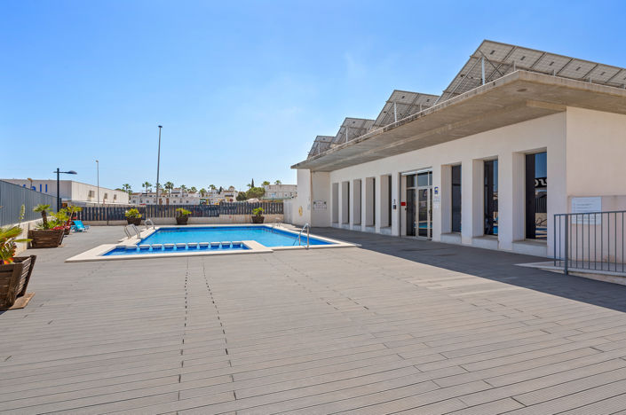 Image No.32-2 Bed House for sale