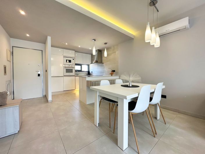 Image No.11-2 Bed House for sale