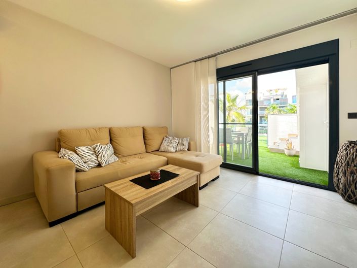Image No.14-2 Bed House for sale