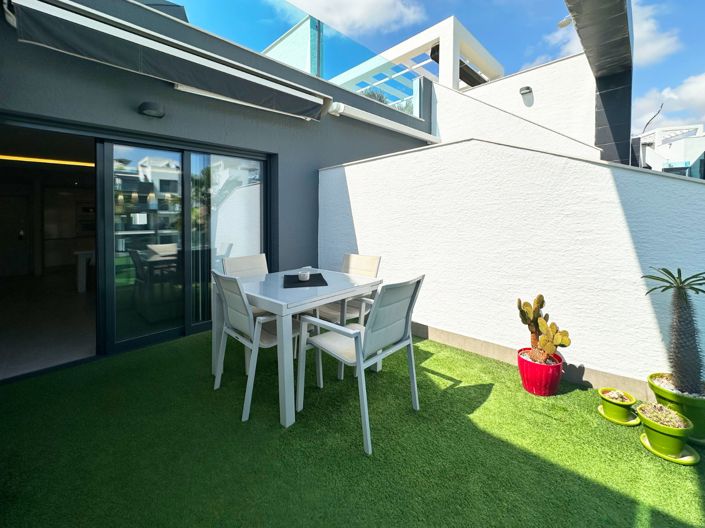 Image No.33-2 Bed House for sale
