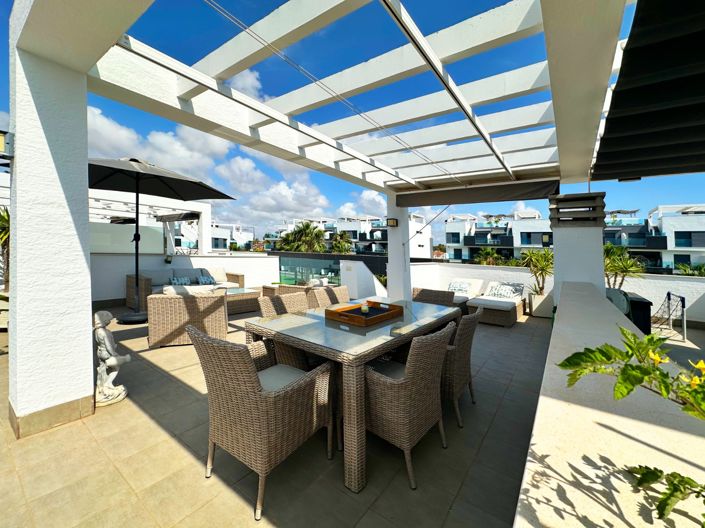 Image No.42-2 Bed House for sale
