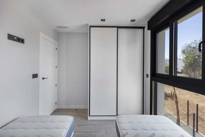 Image No.21-2 Bed Apartment for sale