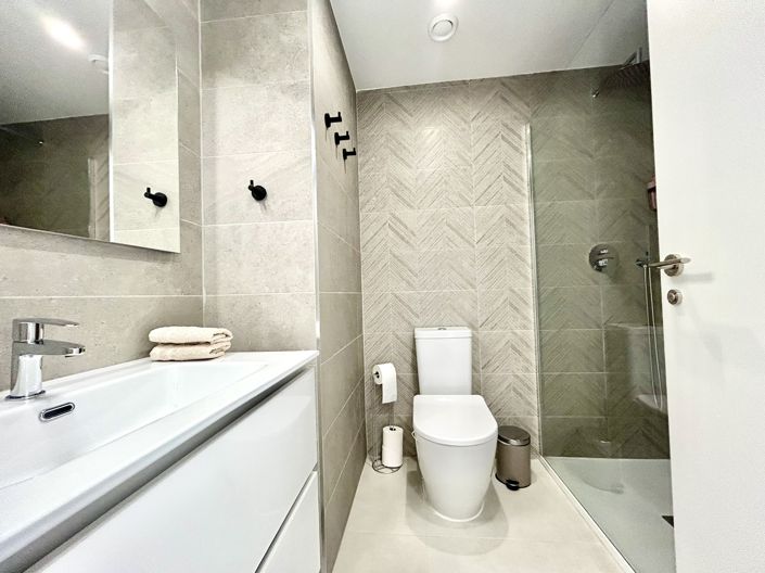 Image No.16-3 Bed Property for sale