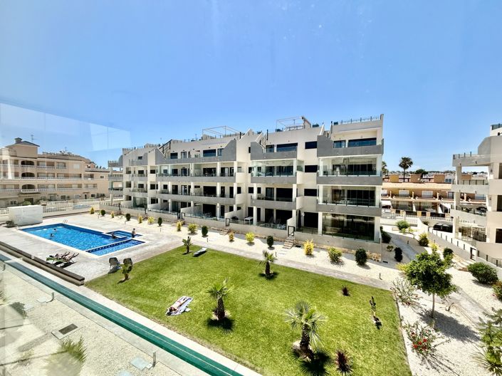Image No.36-3 Bed Property for sale