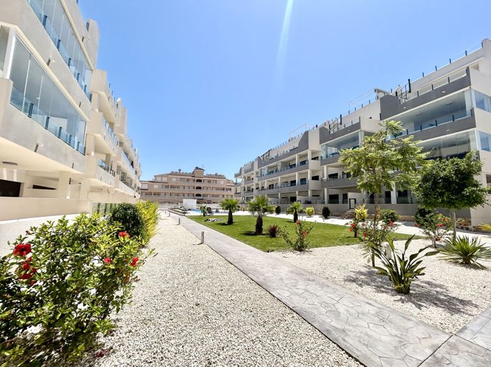 Image No.39-3 Bed Property for sale