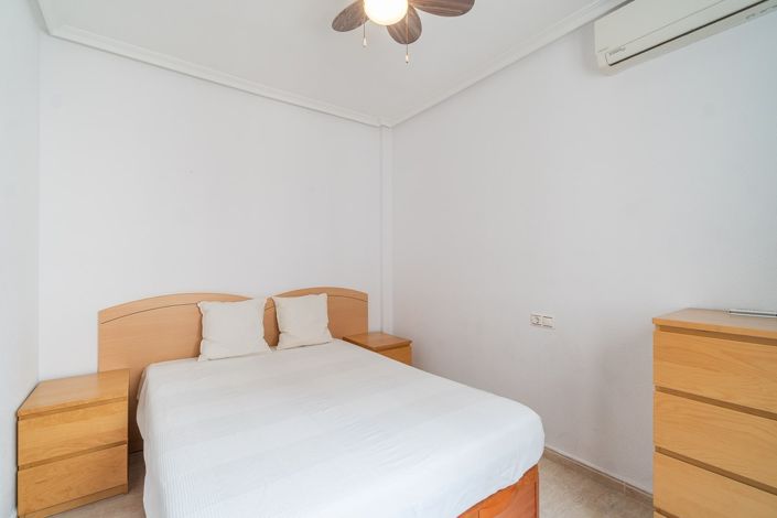 Image No.20-2 Bed Apartment for sale