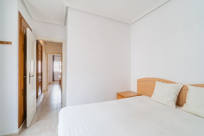 Image No.21-2 Bed Apartment for sale