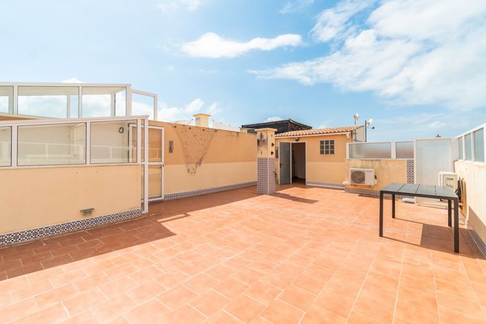 Image No.27-2 Bed Apartment for sale