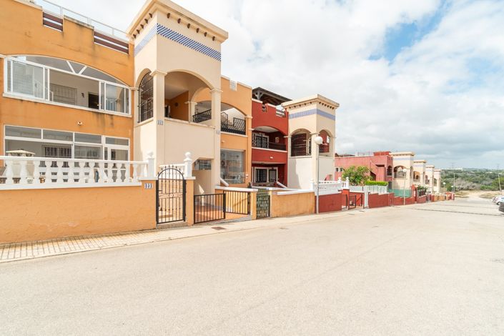 Image No.33-2 Bed Apartment for sale
