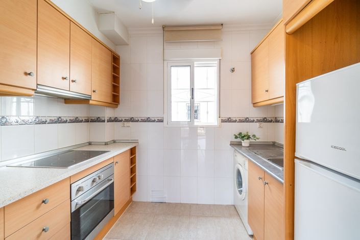 Image No.8-2 Bed Apartment for sale