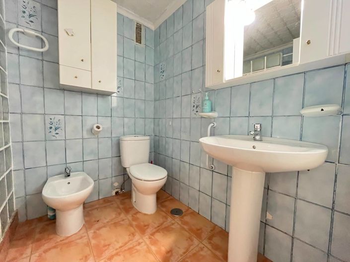Image No.33-3 Bed Apartment for sale