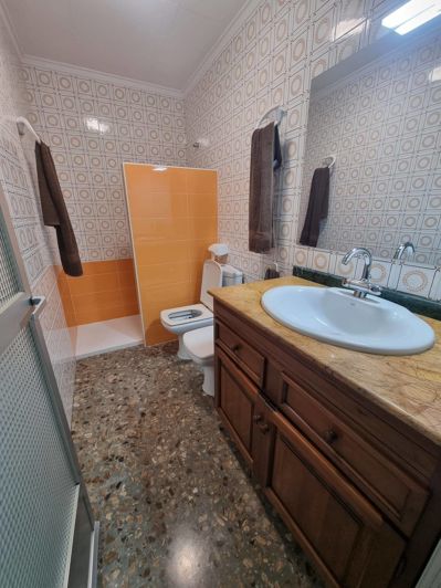 Image No.16-4 Bed Townhouse for sale