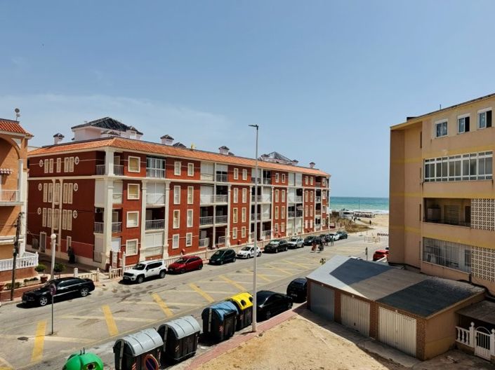 Image No.11-2 Bed House for sale