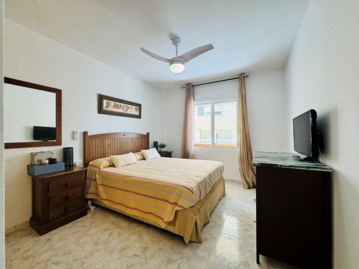 Image No.20-2 Bed House for sale